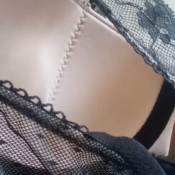 VICTORIA'S SECRET DREAM ANGELS LINED DEMI BRA 34C - Picture 11 of 11